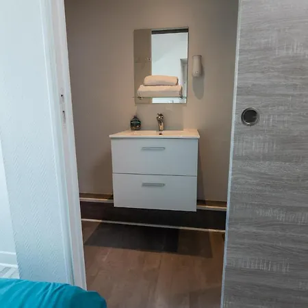 Au Coucher De Soleil - Comme A La Maison - *