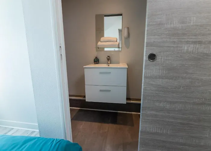 Au Coucher De Soleil - Comme A La Maison - *